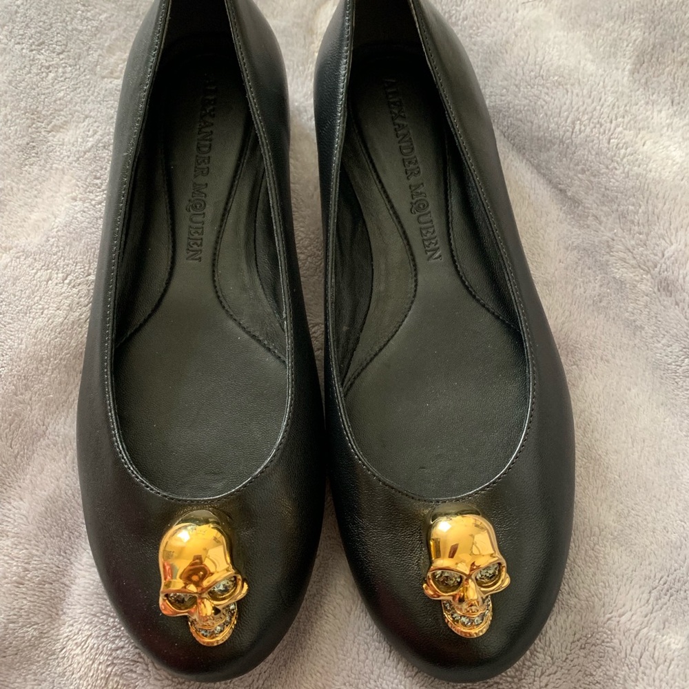 New Alexander McQueen skull flats